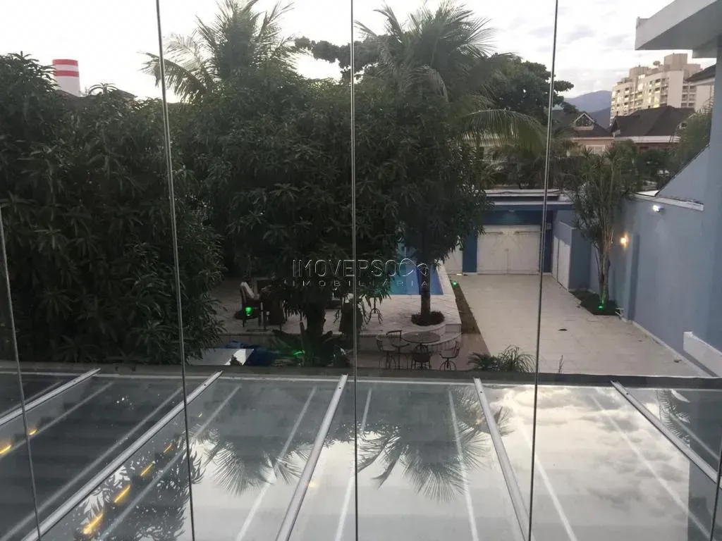 Casa mobiliada com 6 quartos e 700 m² — photo 2