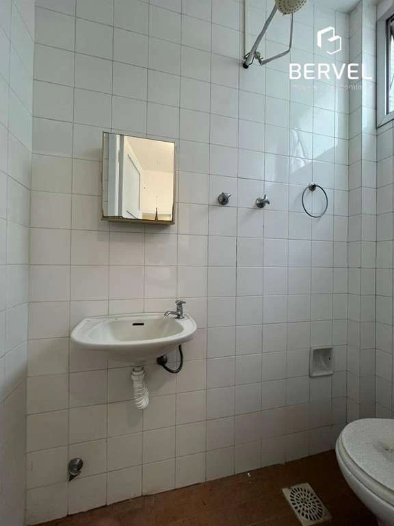 112 m² rental apartment with 3 bedrooms and city view — photo 10