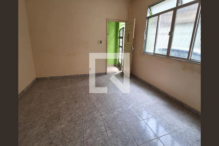 Unfurnished house with 2 bedrooms, 1 bathroom and parking — photo 4