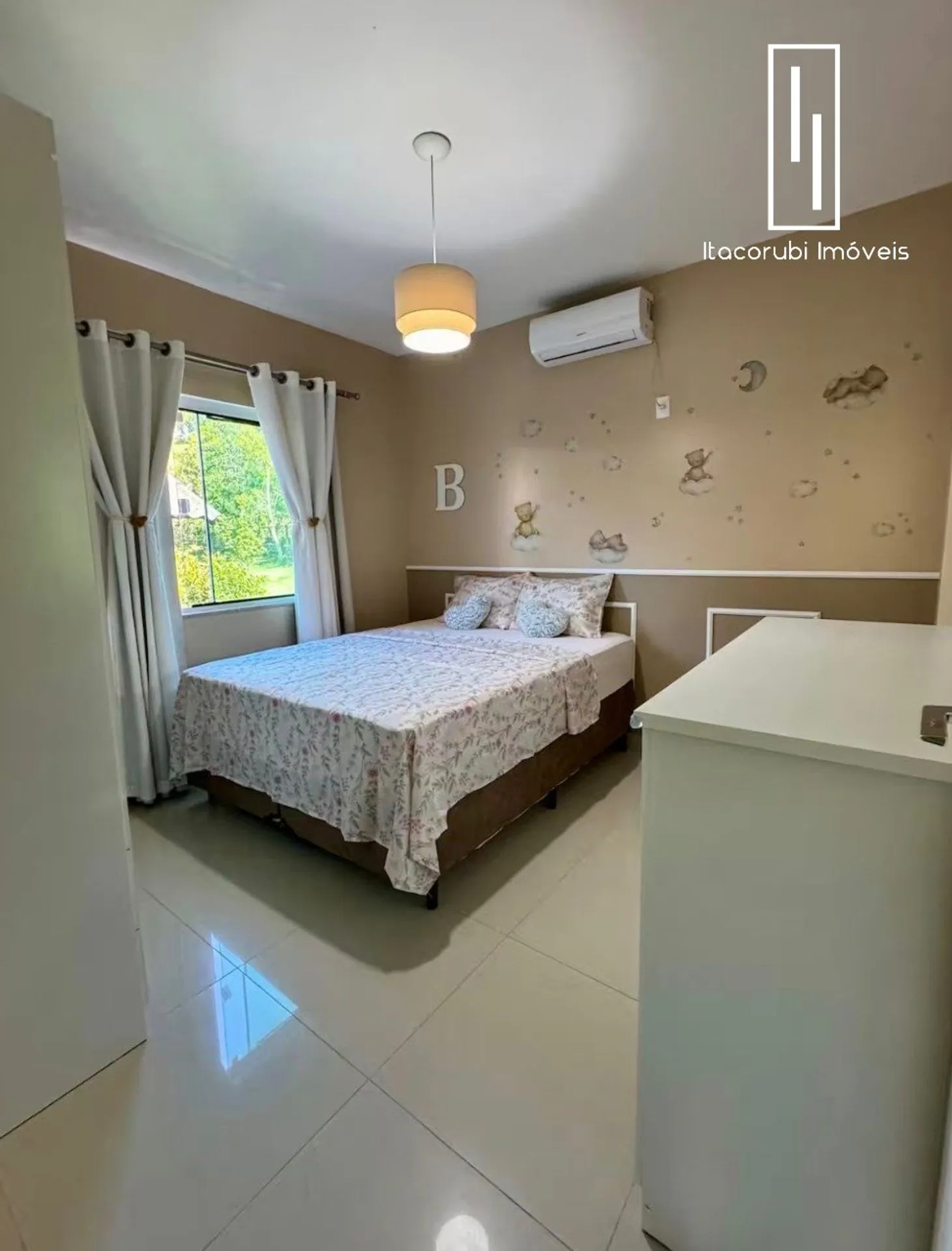 Furnished 2-bedroom house with an en-suite and pool — photo 27
