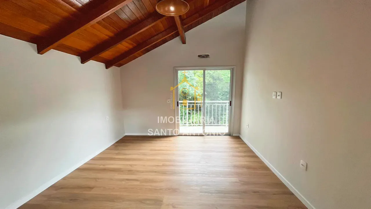 Condo house with 2 bedrooms and 2 parking spaces — photo 11