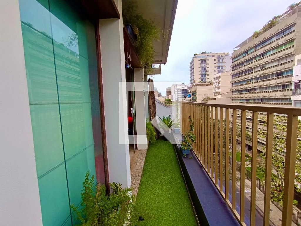Furnished 2-bedroom apartment with private balcony BBQ — photo 47