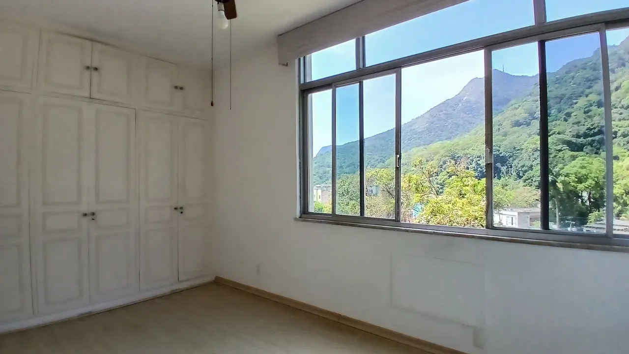 Vista a la montaña y 3 dormitorios: departamento de 148 m² — photo 50