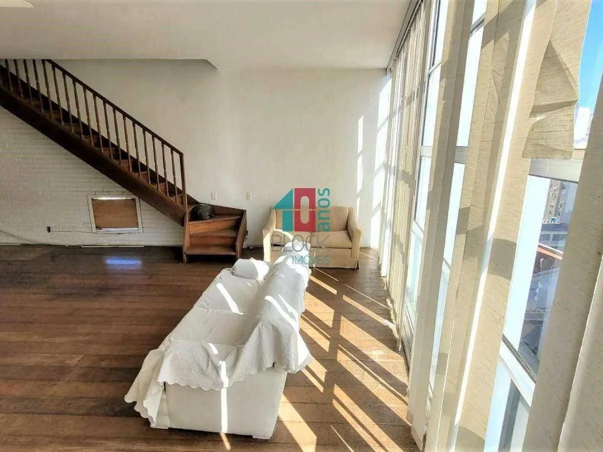Furnished apartment, 170 m², with a home office