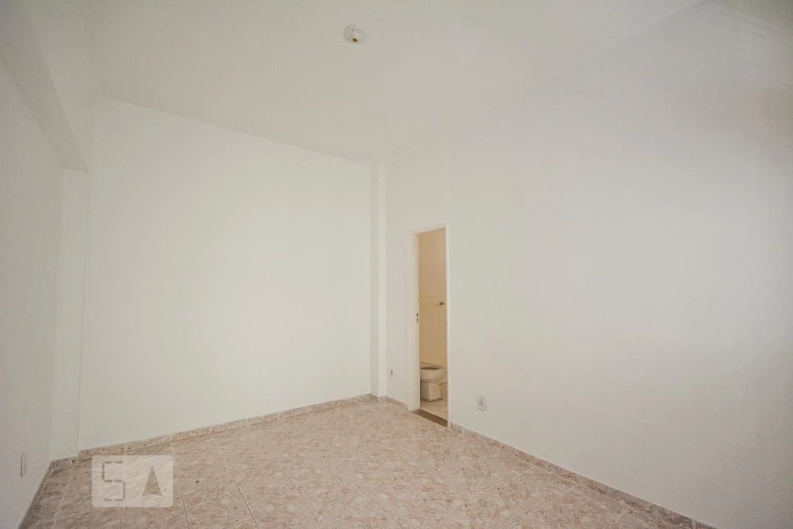 Apartamento com 2 quartos, 1 suíte e 2 banheiros — photo 11