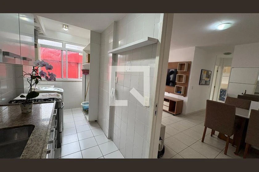 2-bedroom apartment in a building with a gym — photo 15