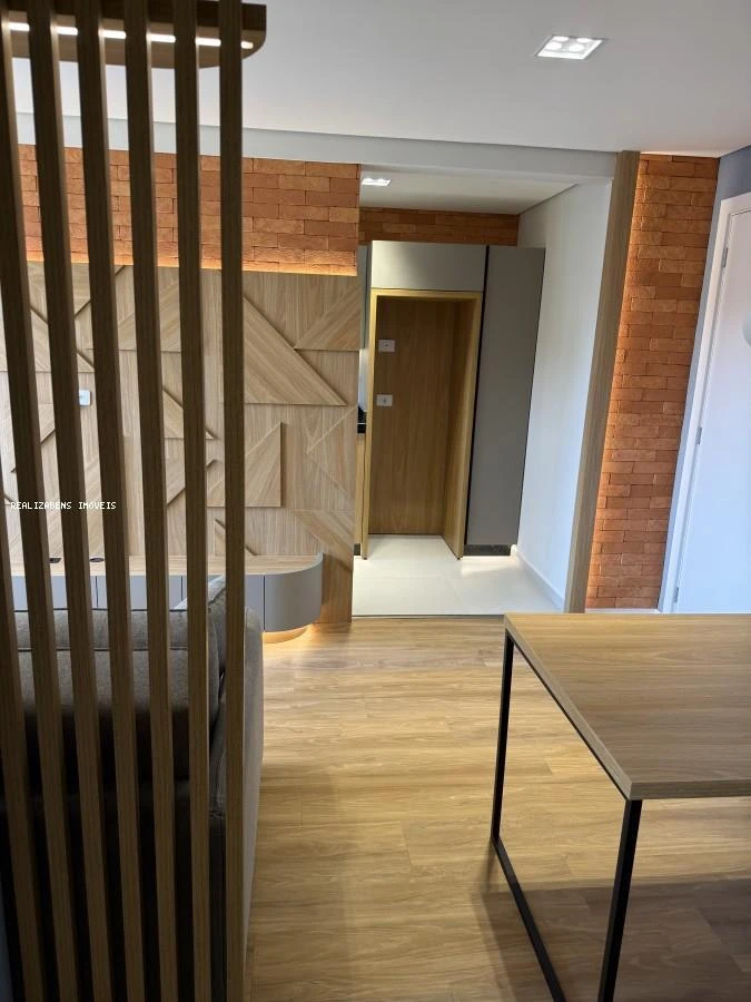 Furnished 2-bedroom apartment with balcony — photo 25