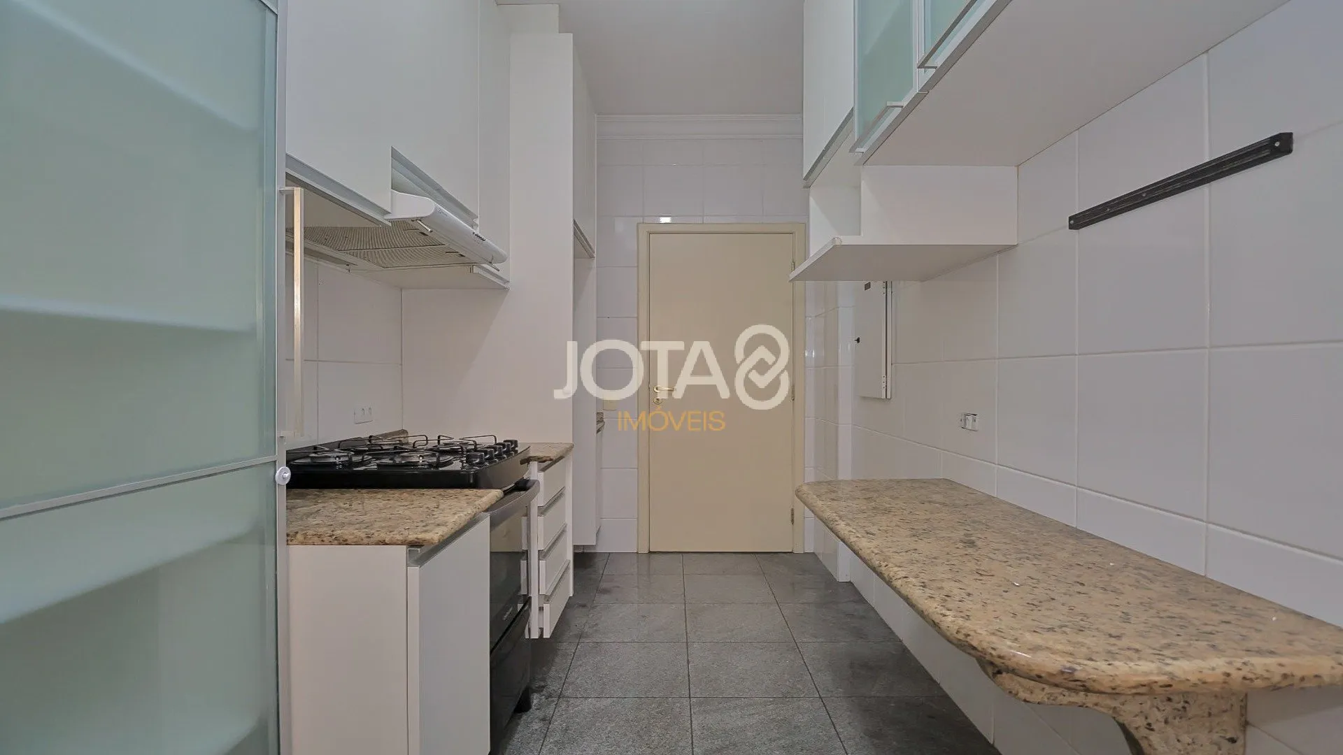 Apartamento de 3 dormitorios con balcón y 2 plazas, 109 m² — photo 24