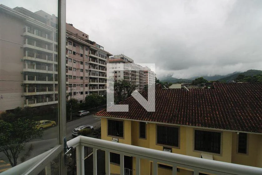 Apartment, 70 m², with a grill on the balcony