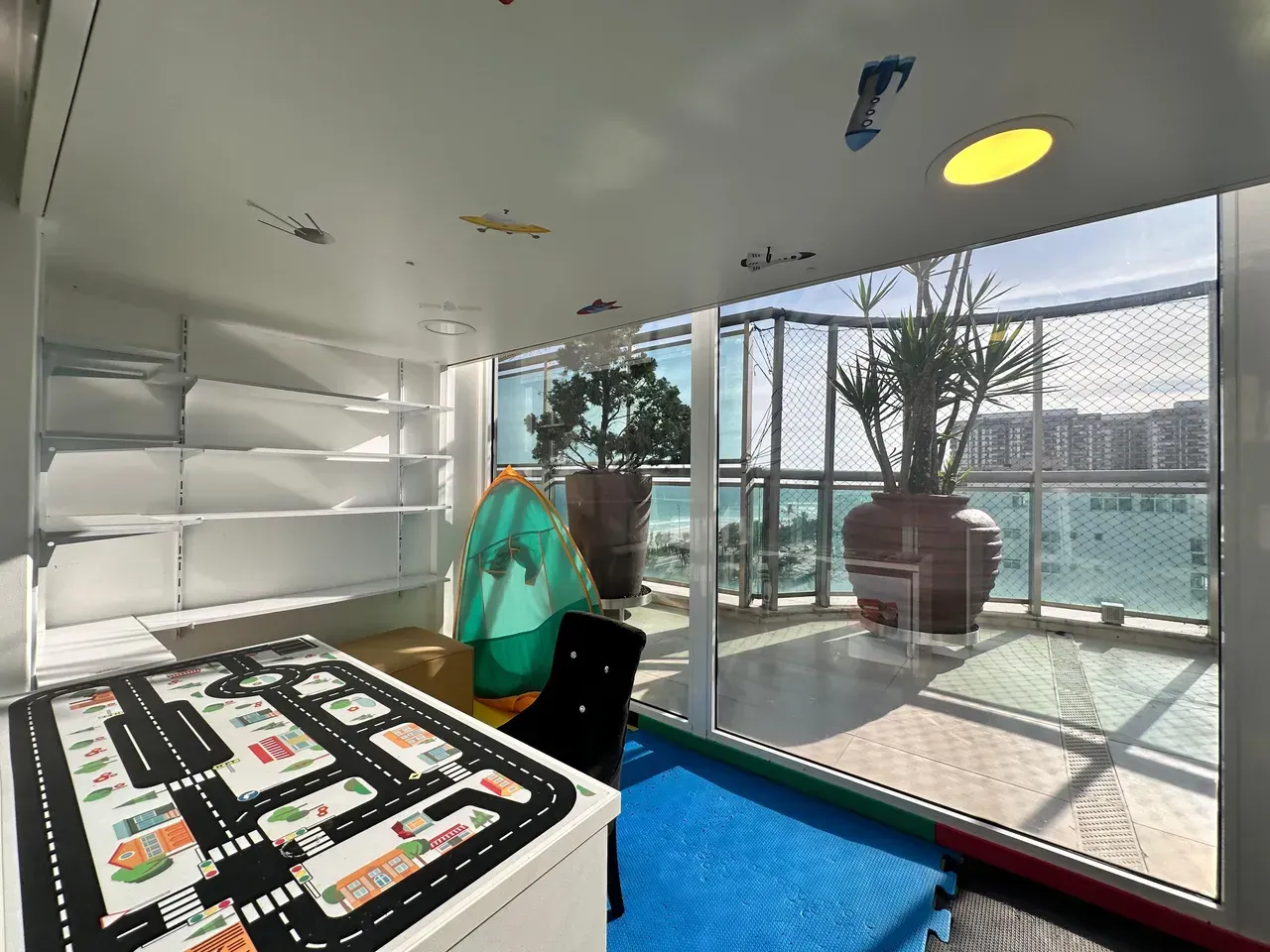Furnished 4-bedroom apartment with 800 m² and 5 baths — photo 13