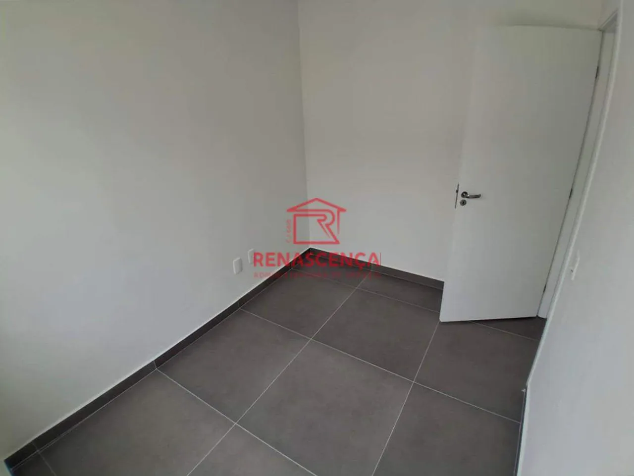 2-bedroom apartment with 1 parking spot and gas stove — photo 17