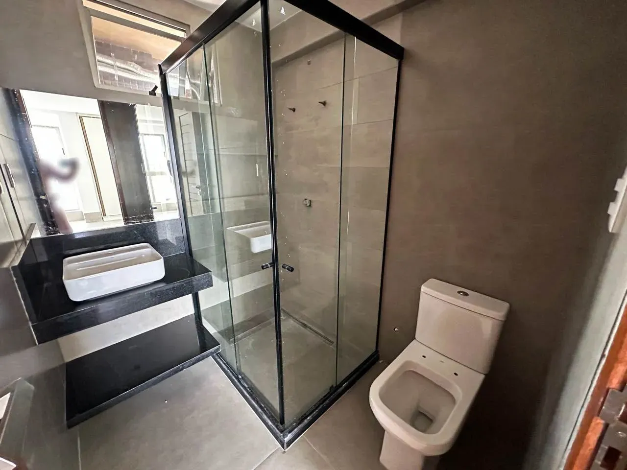 2-bedroom rental apartment with 1 en-suite — photo 8