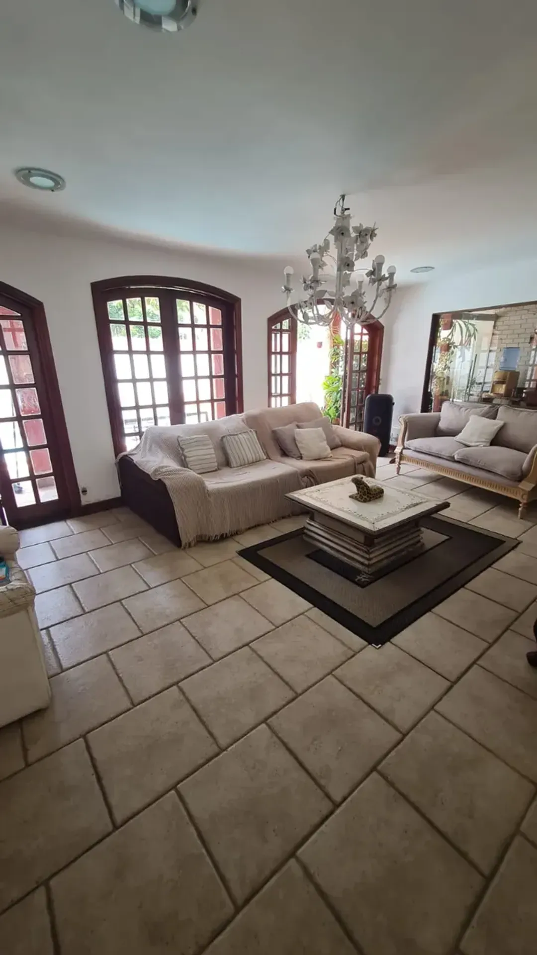 Furnished house 450 m² with 4 bedrooms and 4 bathrooms — photo 23