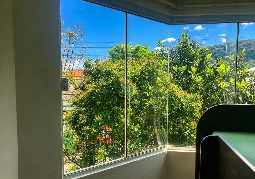 Garden in a 4-bedroom house, 180 m² — photo 5