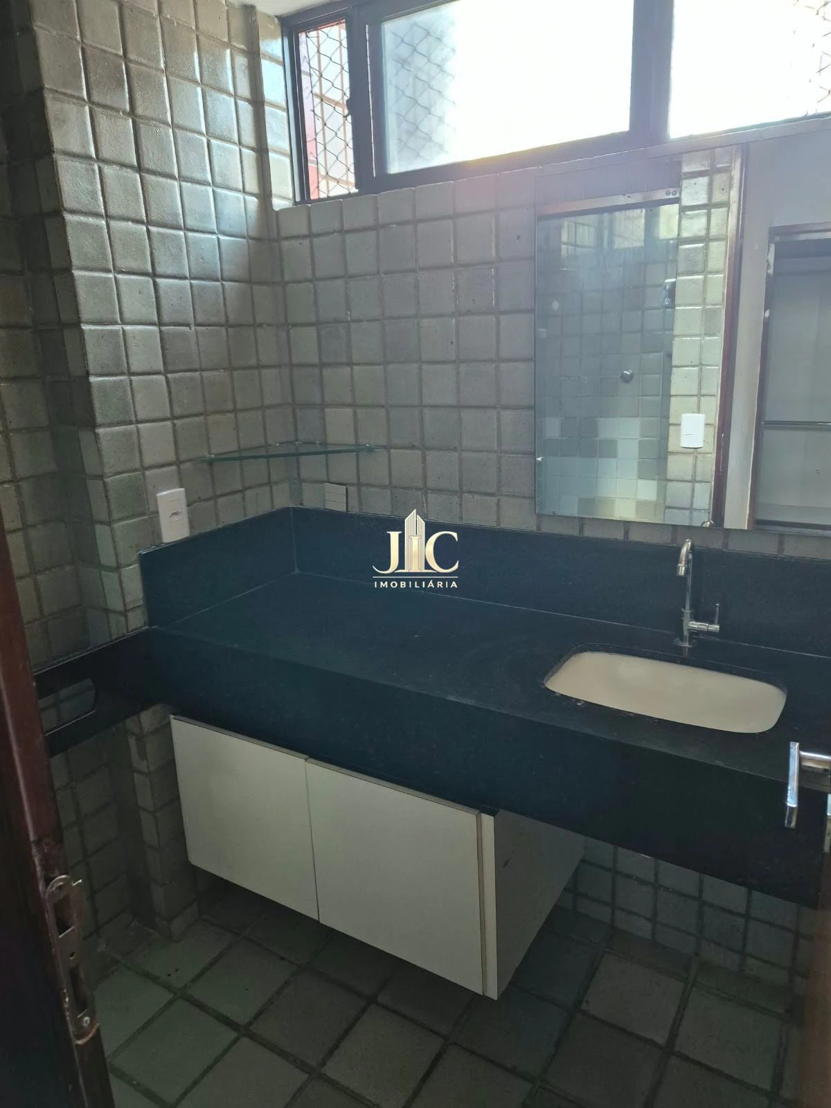 Квартира з 3 спальнями та гардеробною — photo 16