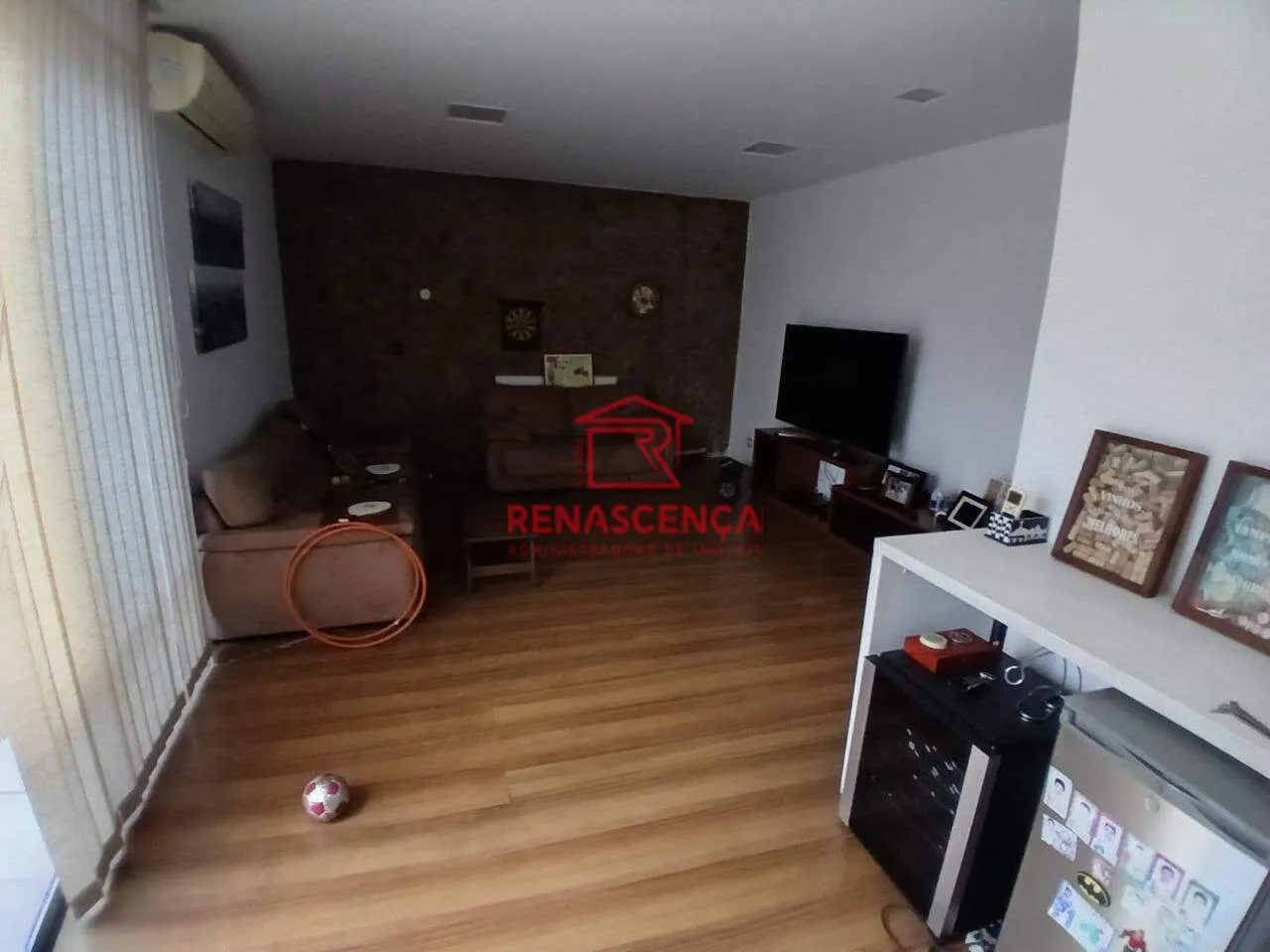 Mountain view in a 3-bedroom apartment, 208 m² — photo 14