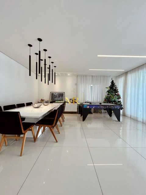 Condominium house with 4 en-suite bedrooms, 340 m² — photo 14