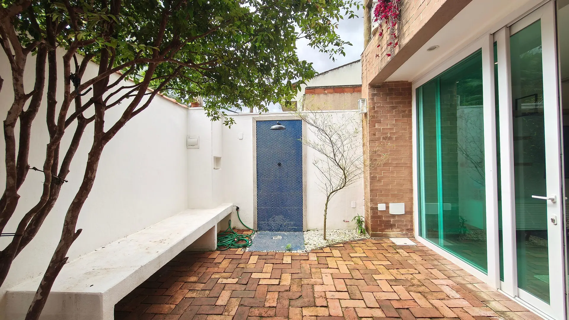 Furnished 3-bedroom house with private garden and 1 parking — photo 11