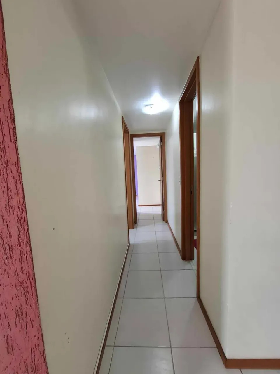 Apartamento com 2 quartos e cozinha fechada com coifa — photo 4