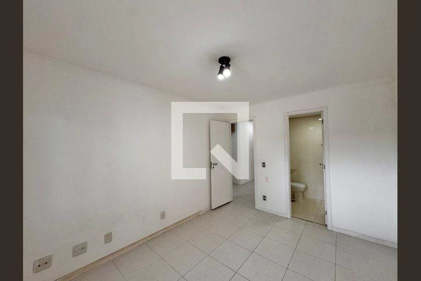 226 m² apartment with 4 bedrooms and a balcony grill — photo 6