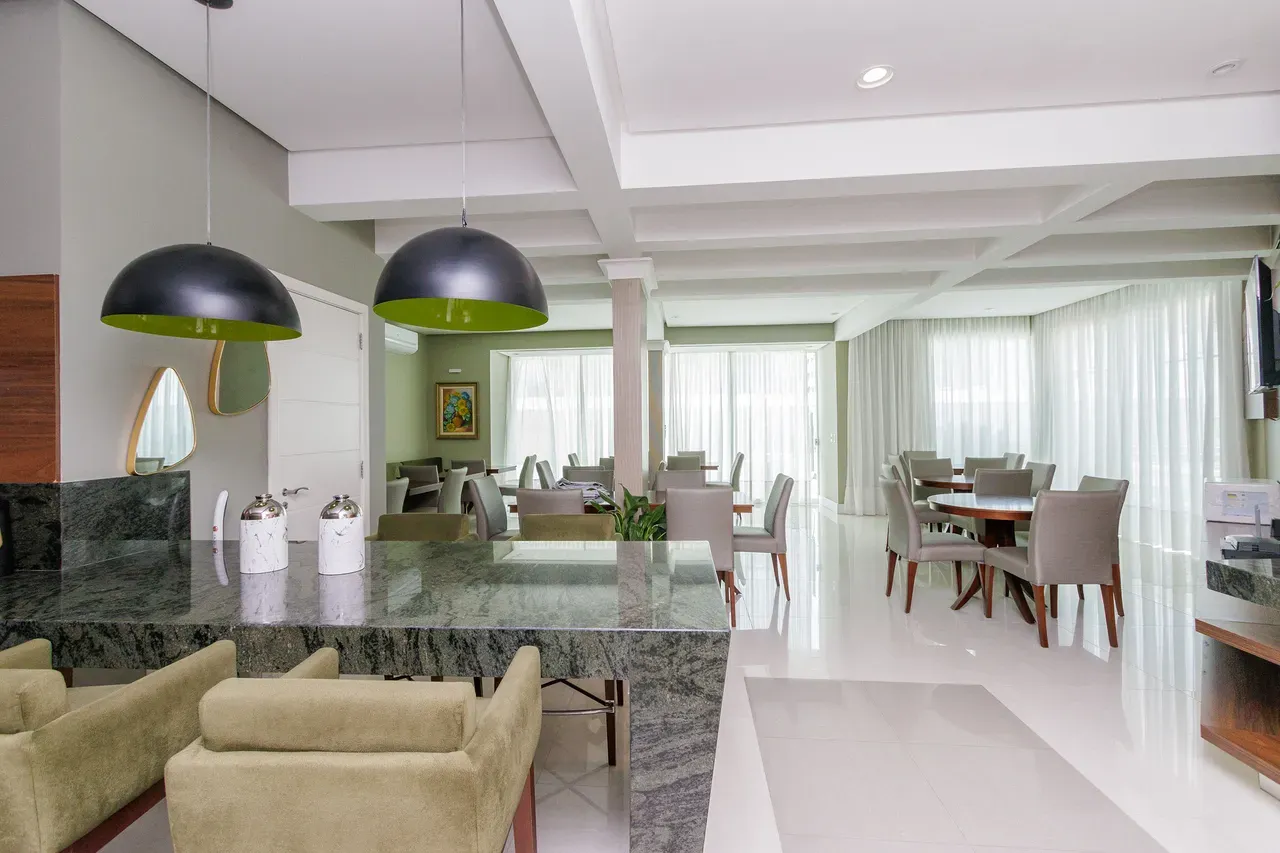 One-bedroom apartment in a building with a coworking space — photo 26