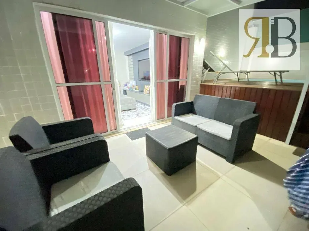 Рабочее место и 4 спальни: квартира 252 м² — photo 25