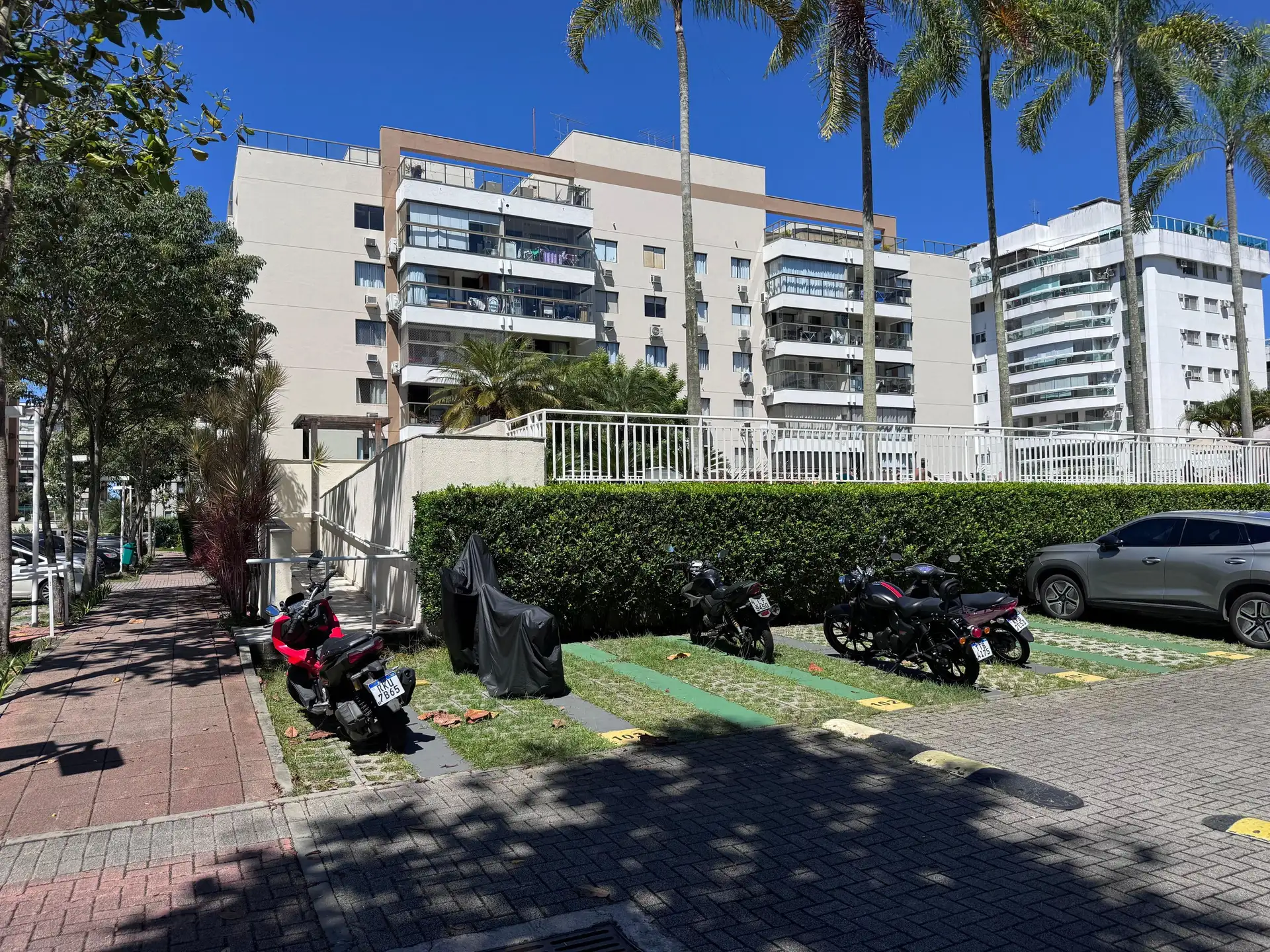Apartamento mobiliado com 3 quartos e varanda e churrasqueira — photo 74