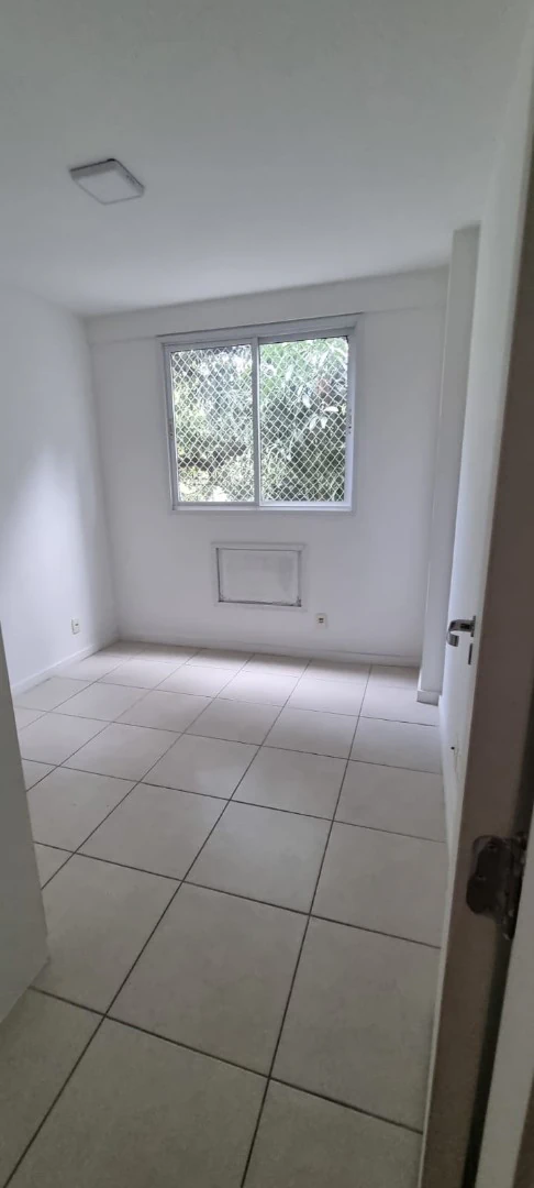 2-bedroom apartment with 1 en-suite bathroom and parking — photo 9