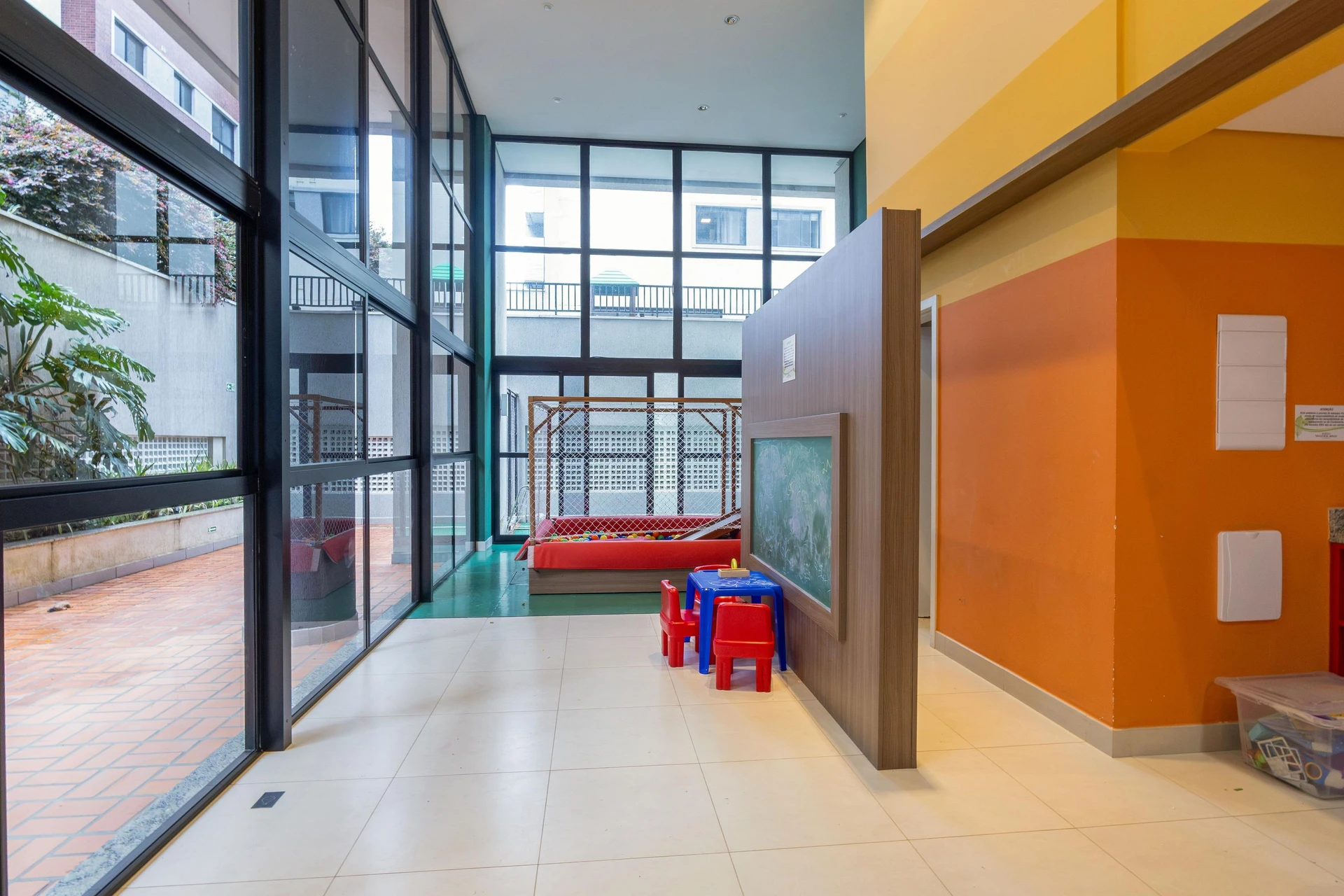 2-bedroom apartment with a glass-enclosed balcony — photo 68