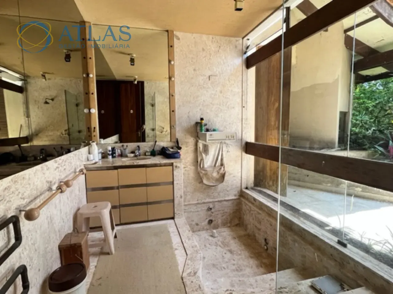 Будинок без меблів з 5 спальнями і 5 ванними, 903 м² — photo 33