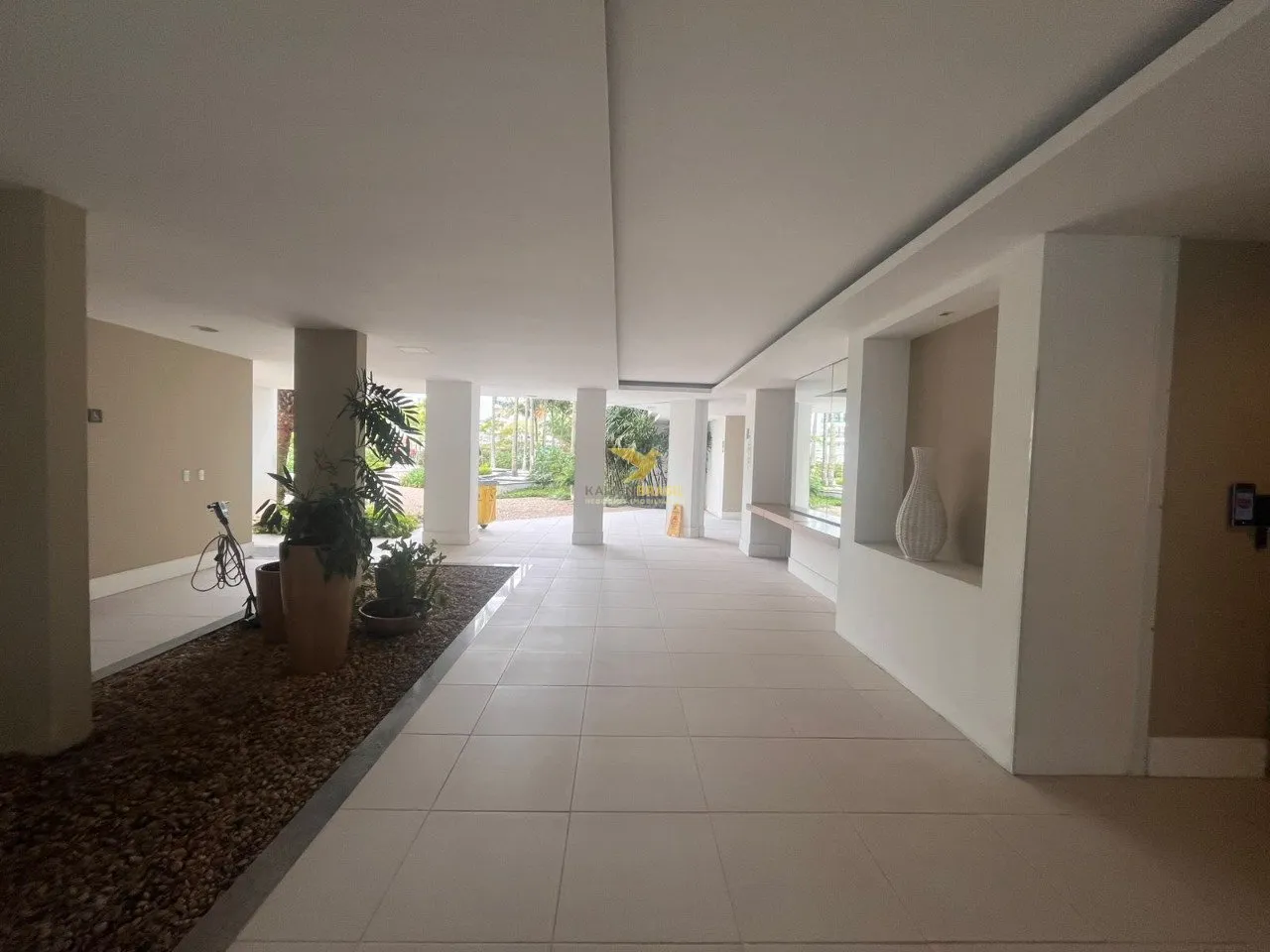 Apartment, 104 m², with a glass-enclosed balcony — photo 38