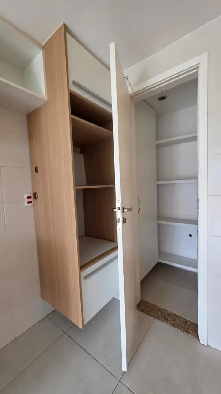 3-bedroom apartment with an open-plan kitchen — photo 7