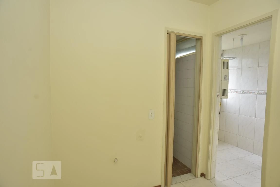 2-bedroom apartment in a building with a sauna — photo 33