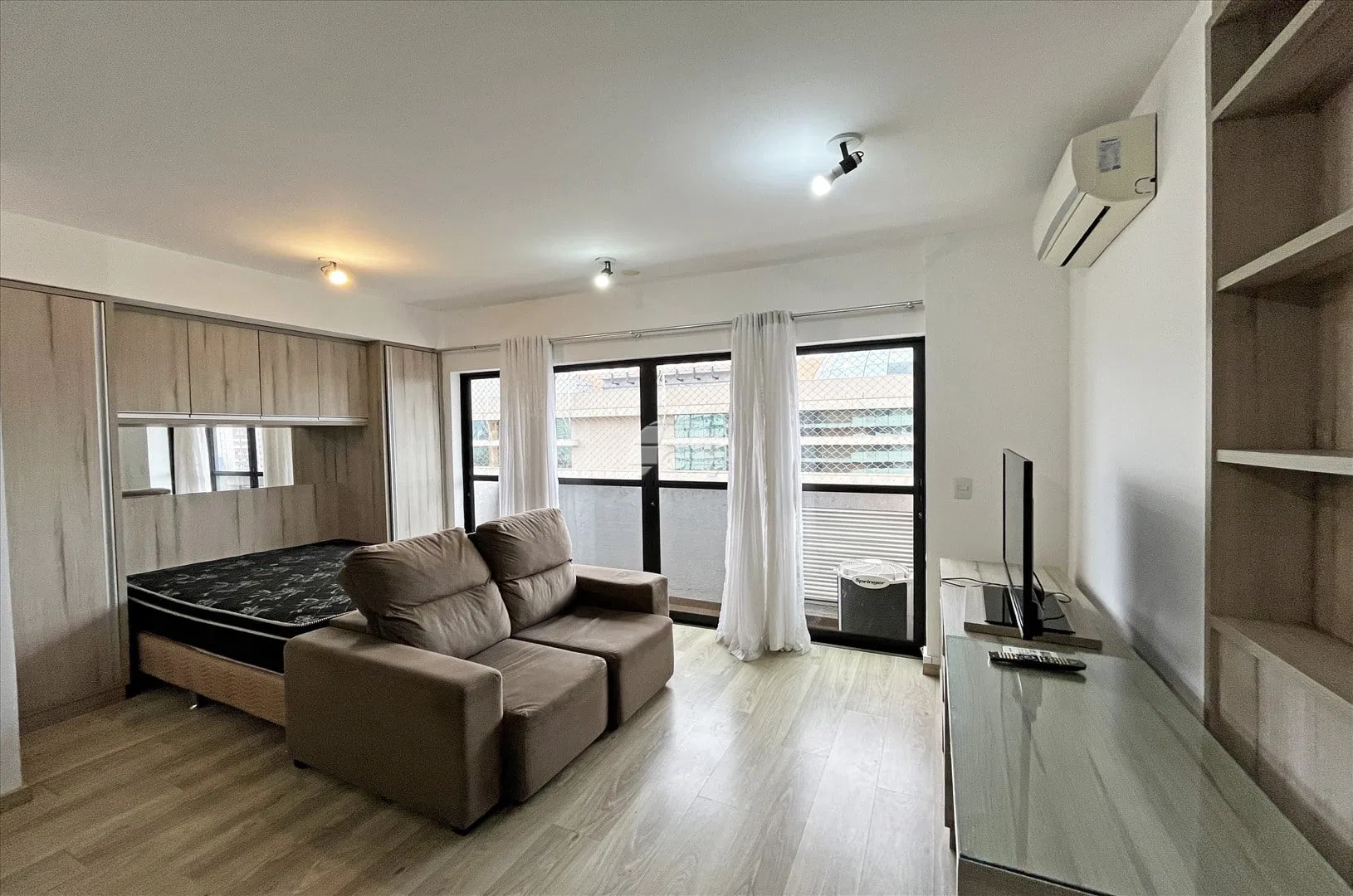 34 m² studio with 1 bedroom and covered parking — photo 4