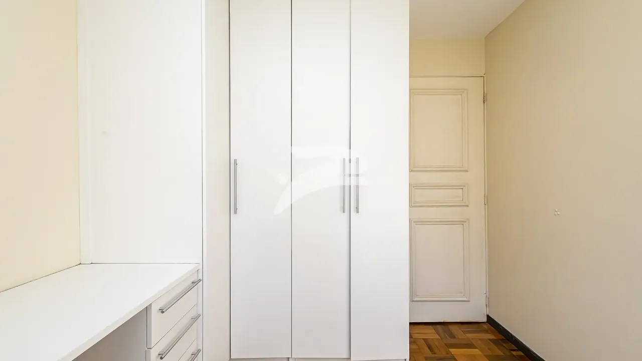 2-bedroom apartment with wood flooring in the living room — photo 13
