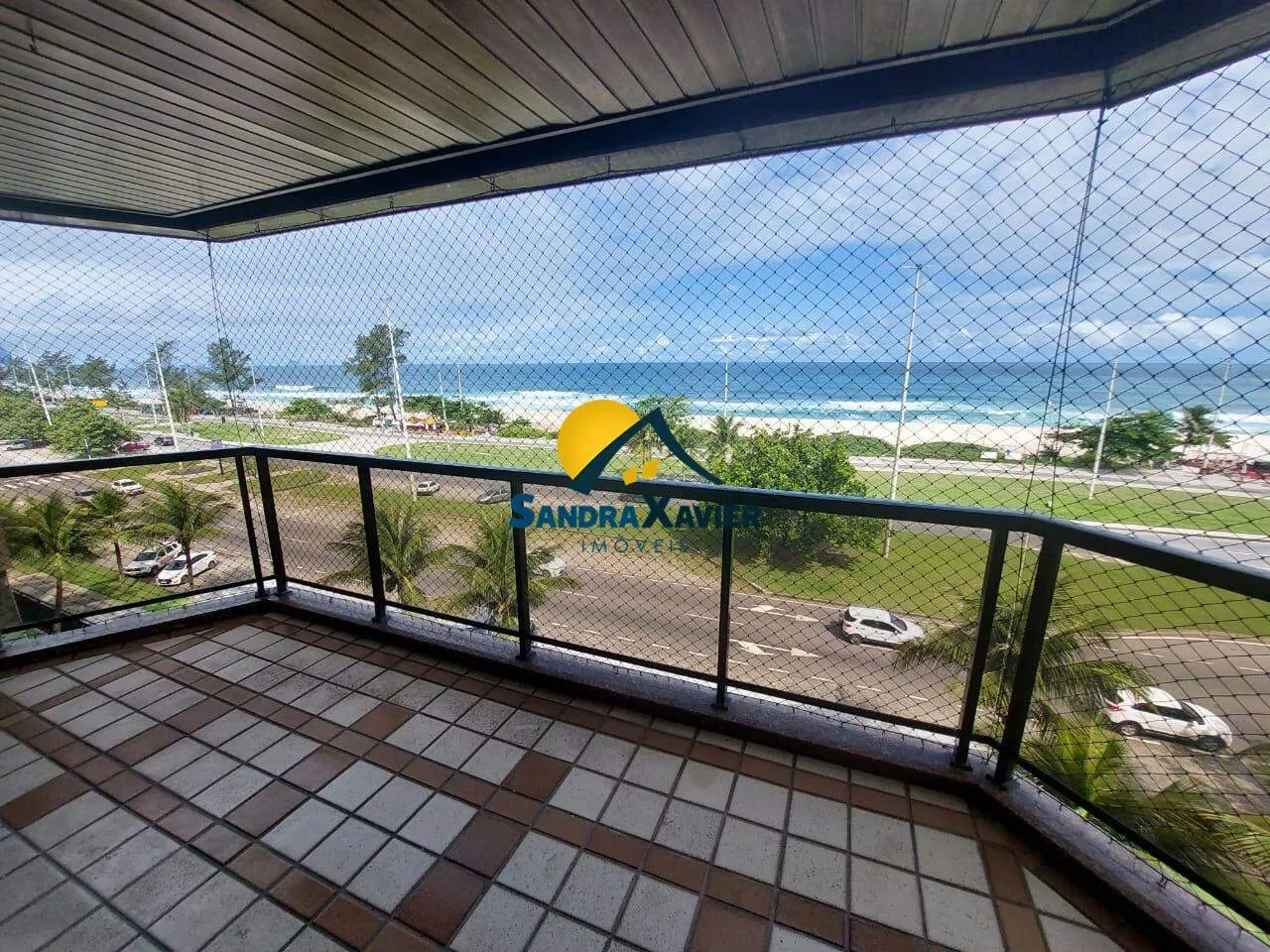 Apartment, 80 m², with a glass-enclosed balcony — photo 18