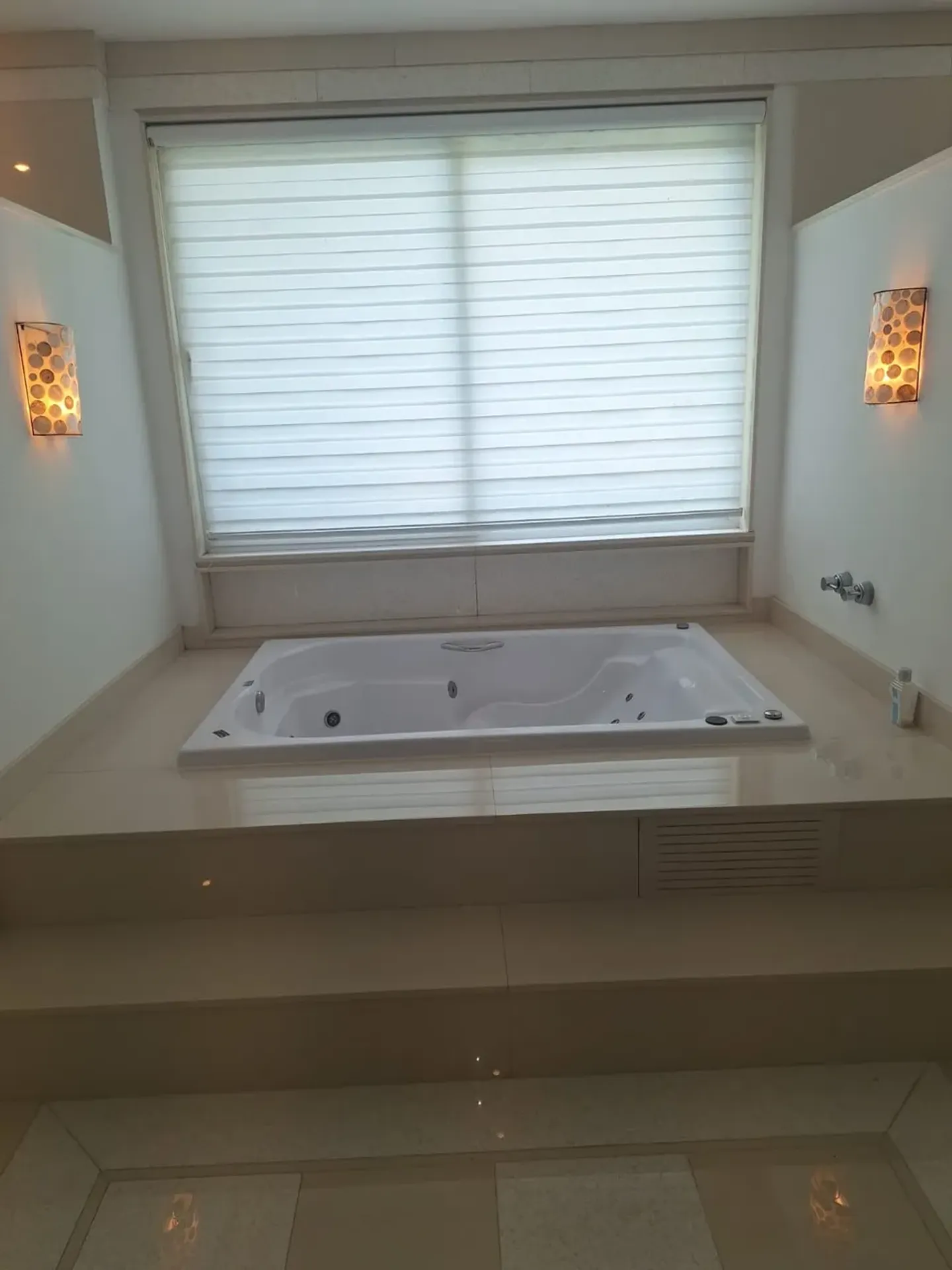 Будинок у кондомініумі 1000 м² з 10 ванними — photo 7
