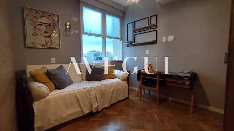 Apartamento mobiliado com 2 quartos e varanda de vidro — photo 14