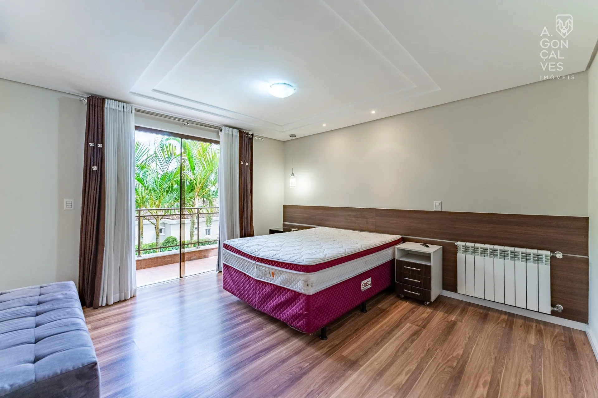 Unfurnished house with 4 bedrooms and 5 bathrooms — photo 11