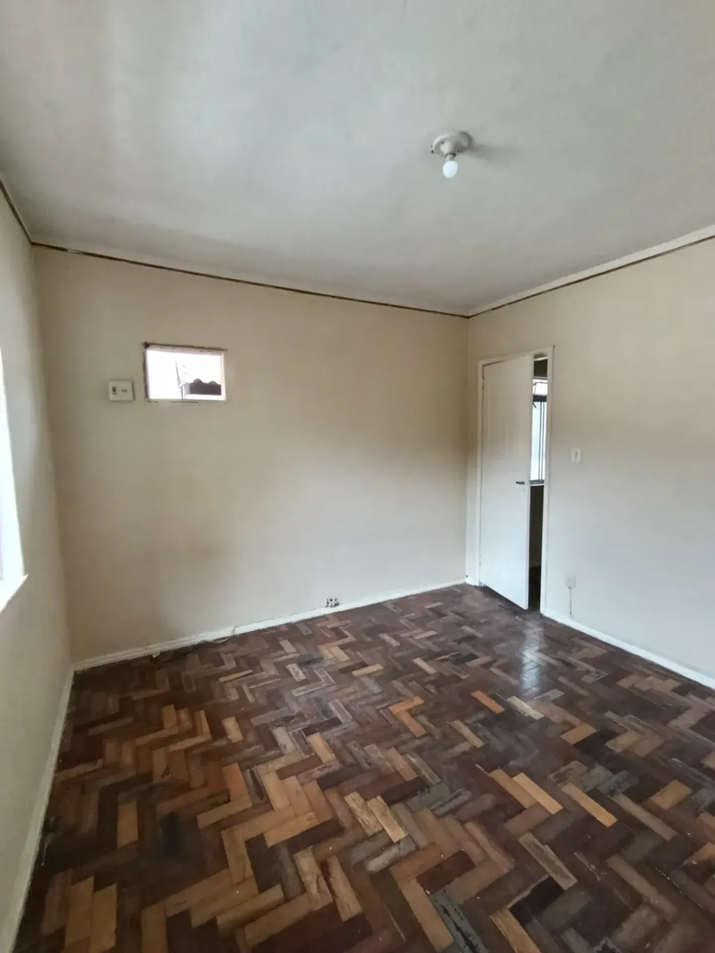 Unfurnished apartment-house with 1 bedroom and 1 bath — photo 23