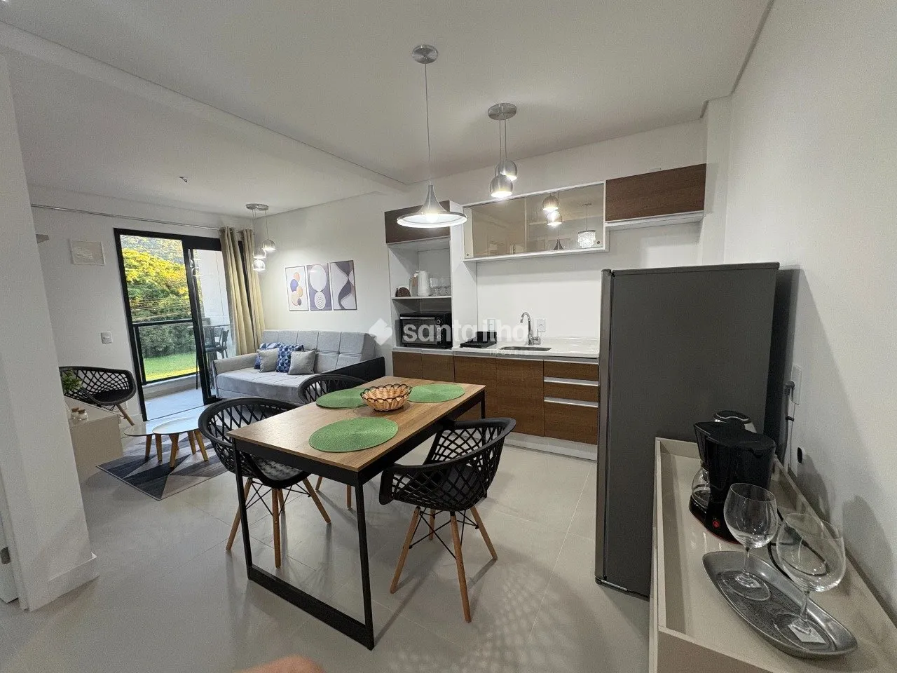 Furnished 1-bedroom apartment with 57 m² and parking — photo 6