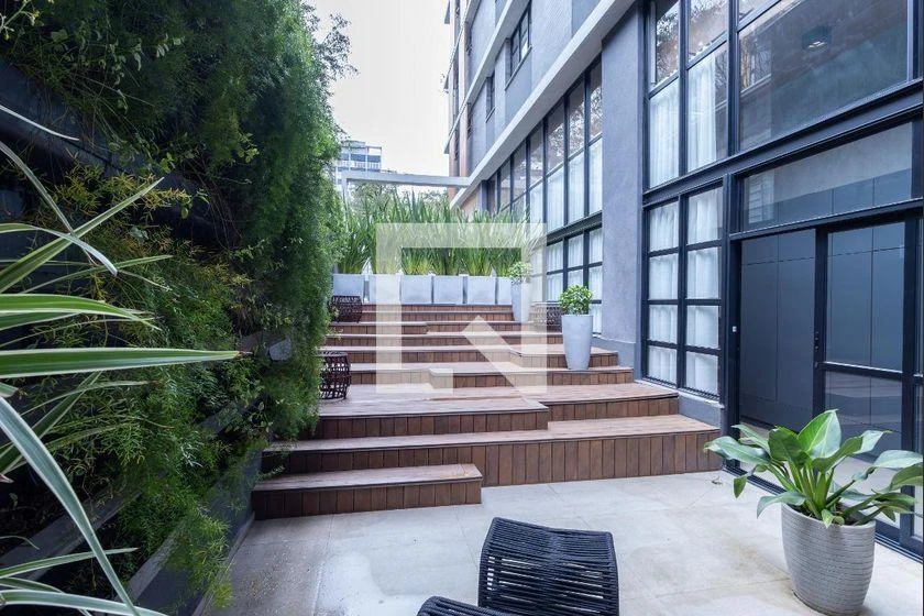 Furnished studio, 24 m², with floor-to-ceiling windows — photo 43