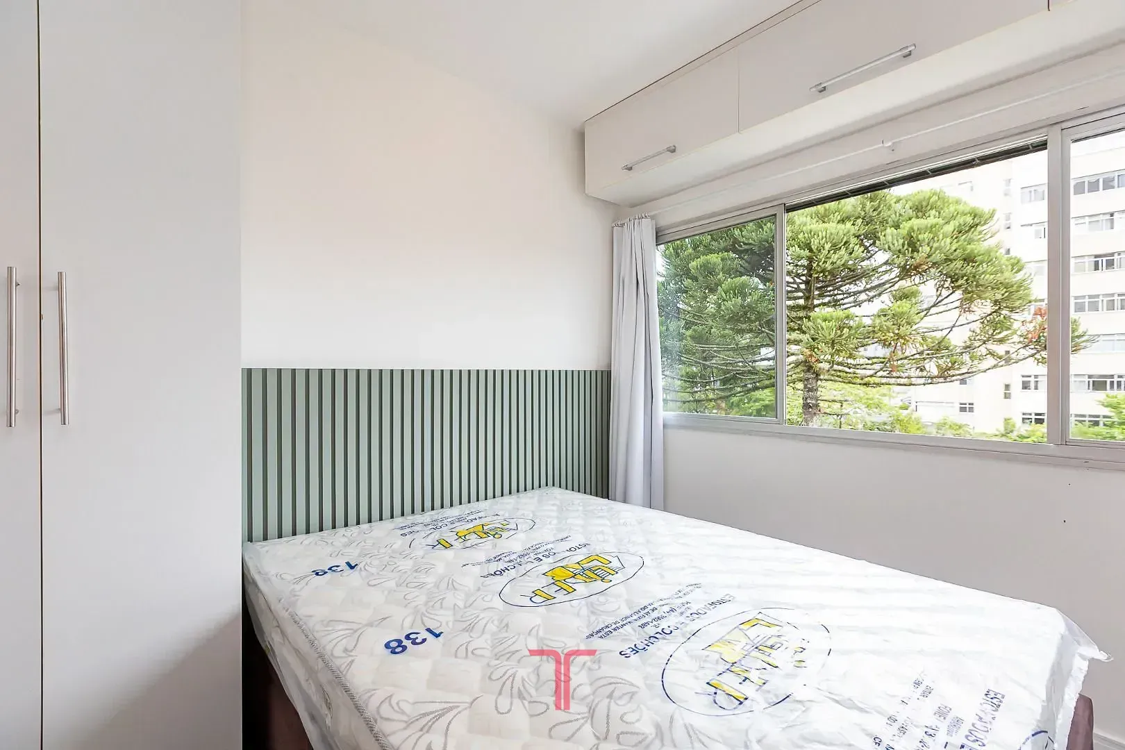 Furnished 33 m² apartment with 1 bedroom and 1 bathroom — photo 9