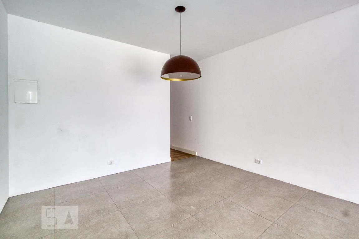 House with 3 bedrooms and 4 bathrooms with a closed kitchen — photo 47