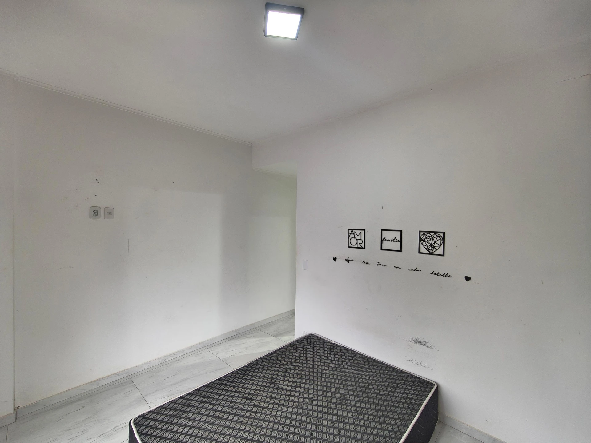 Apartment with 2 bedrooms and a balcony — photo 26