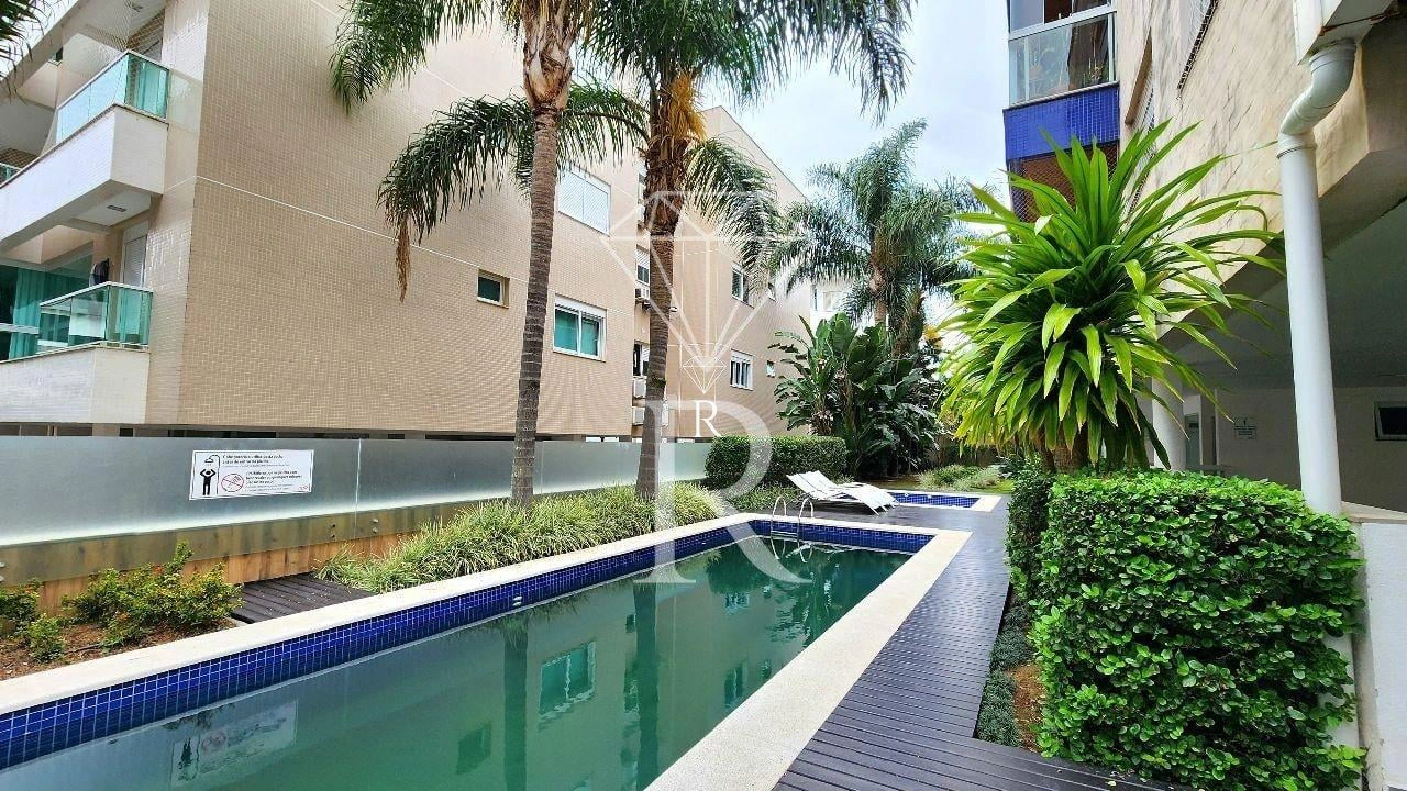 3-bedroom apartment with a private pool in Florianópolis — photo 17