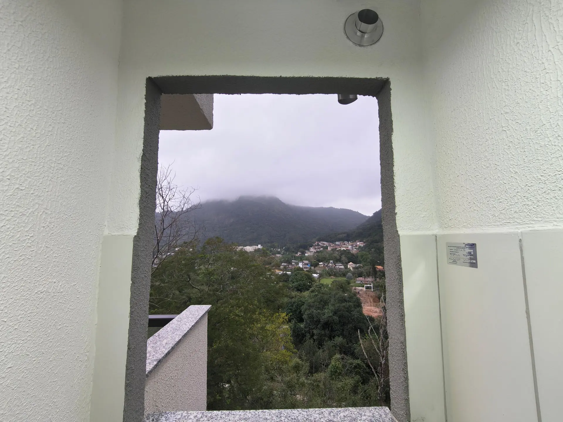 Apartamento mobiliado com 2 quartos, 1 banheiro e varanda — photo 46