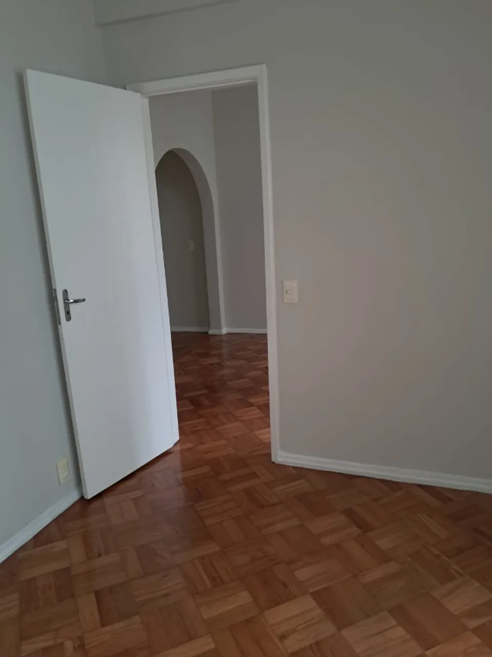 Apartment, 85 m², with wood or laminate floors — photo 12