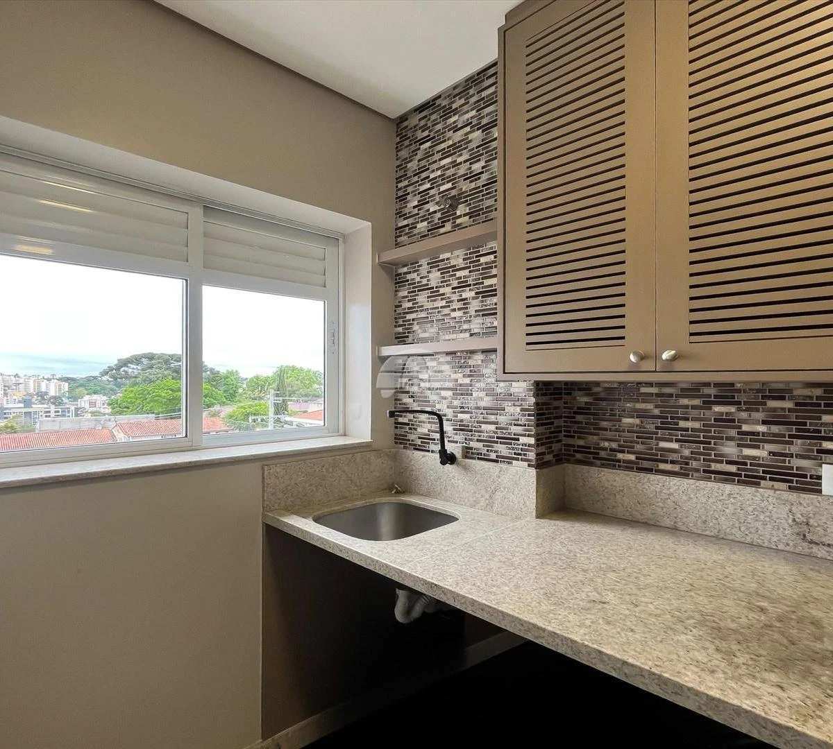 2-bedroom apartment with a home office — photo 10
