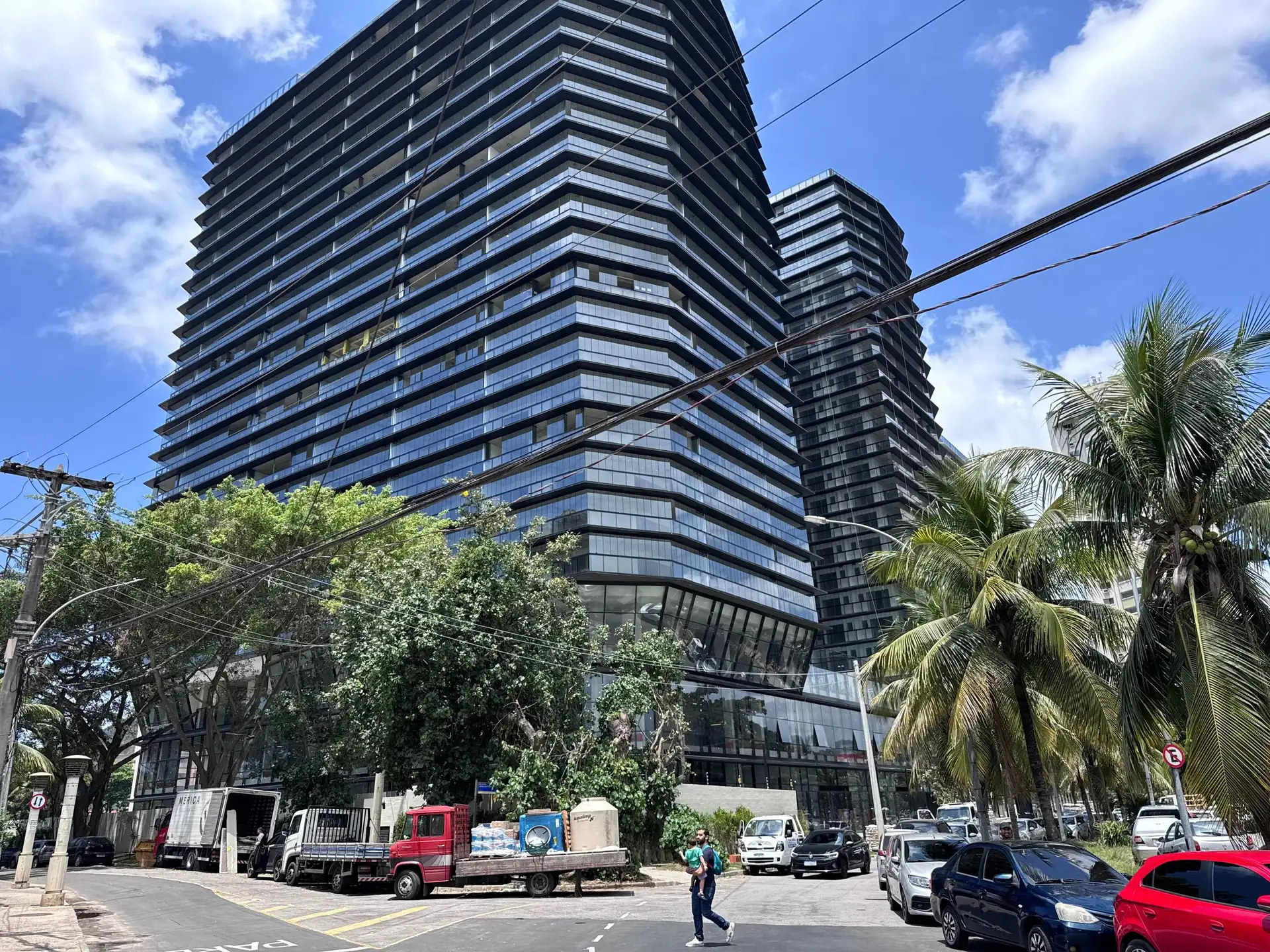 4-bedroom apartment with balcony and private BBQ grill — photo 69